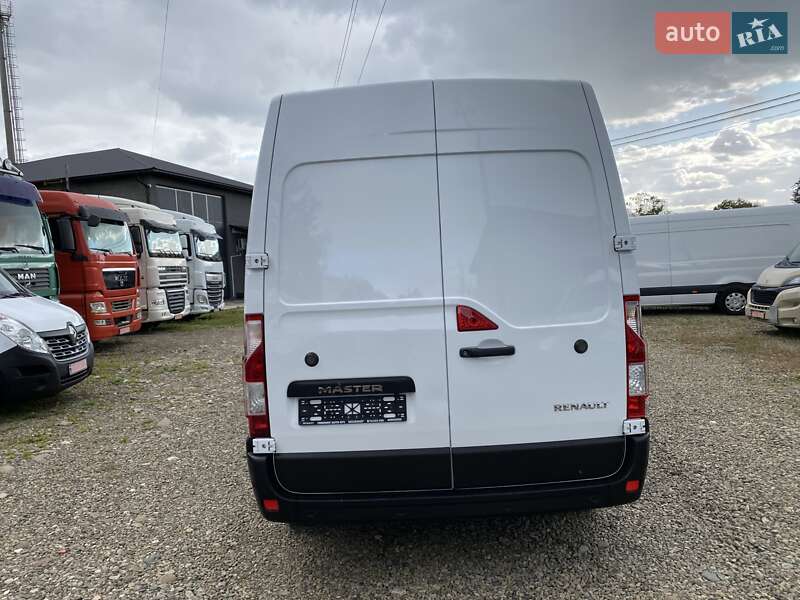 Грузовой фургон Renault Master 2021 в Хусте