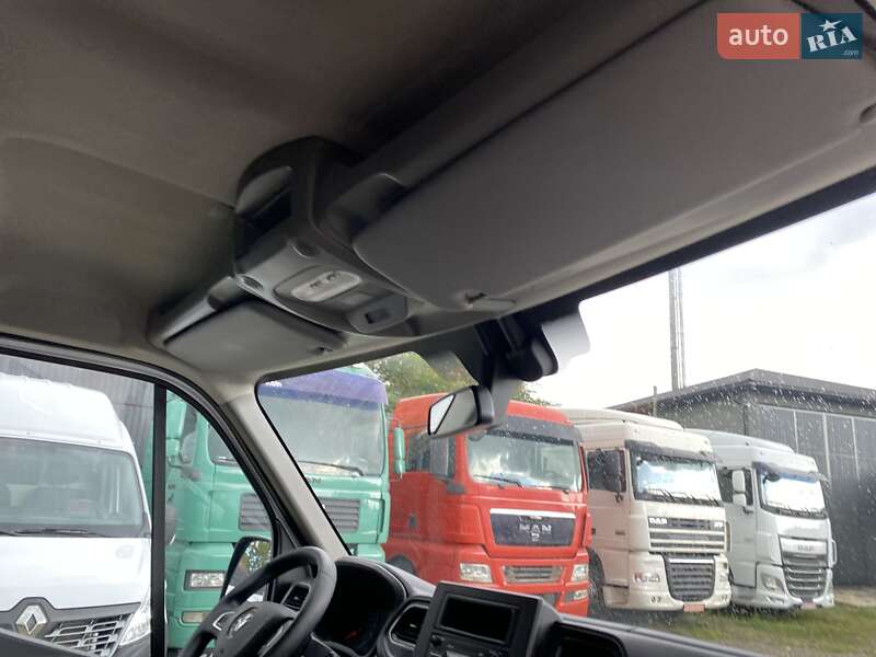 Грузовой фургон Renault Master 2021 в Хусте