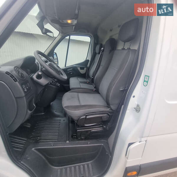 Мікроавтобус вантажний (до 3,5т) Renault Master 2018 в Бердичеві