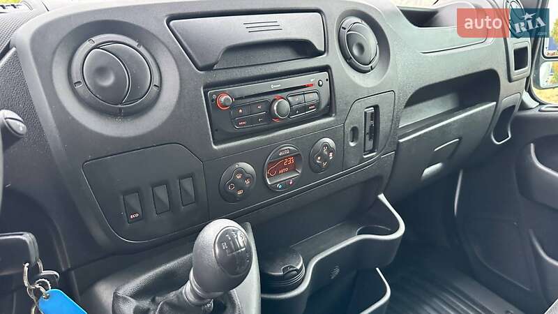 Вантажний фургон Renault Master 2018 в Дубні