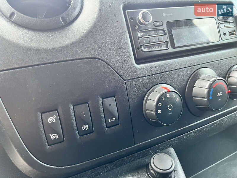 Грузовой фургон Renault Master 2017 в Бердичеве фото 17 Грузовой фургон Renault Master 2017 в Бердичеве