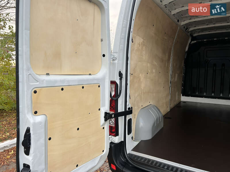 Грузовой фургон Renault Master 2017 в Бердичеве фото 32 Грузовой фургон Renault Master 2017 в Бердичеве