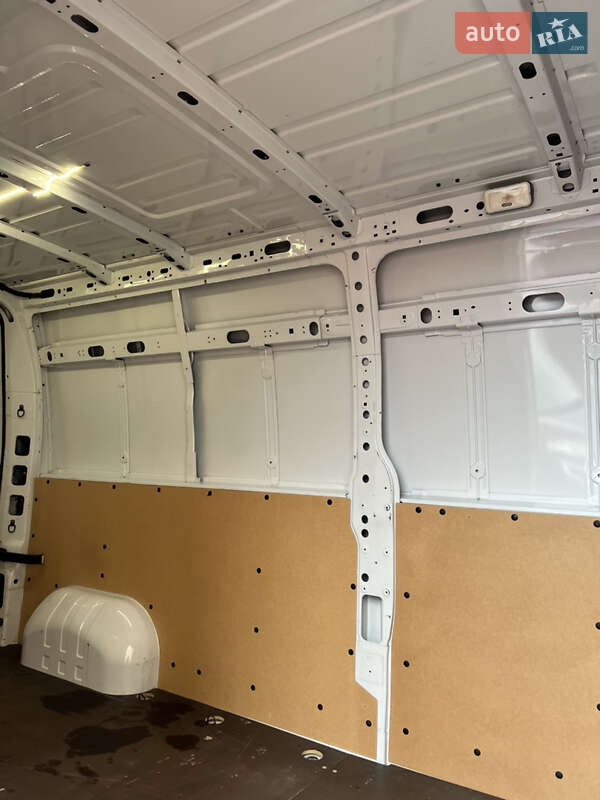 Грузовой фургон Renault Master 2019 в Тернополе фото 23 Грузовой фургон Renault Master 2019 в Тернополе