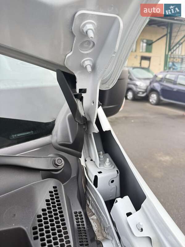 Мікроавтобус вантажний (до 3,5т) Renault Master 2022 в Луцьку