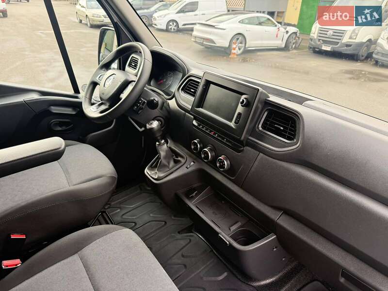 Мікроавтобус вантажний (до 3,5т) Renault Master 2022 в Луцьку