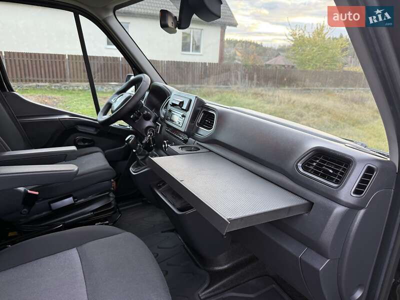 Мікроавтобус вантажний (до 3,5т) Renault Master 2020 в Житомирі