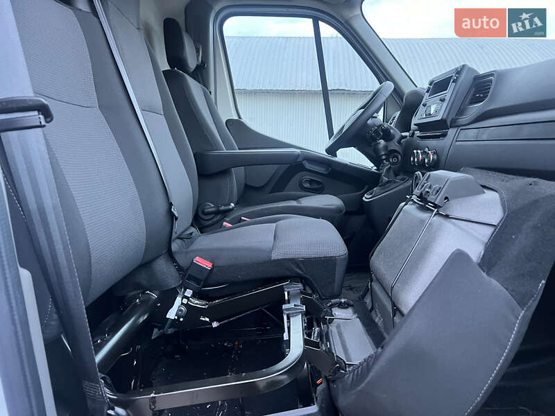 Мікроавтобус вантажний (до 3,5т) Renault Master 2022 в Бердичеві