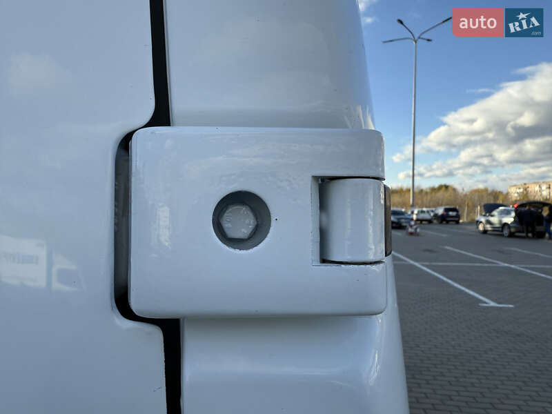 Грузовой фургон Renault Master 2023 в Дубно