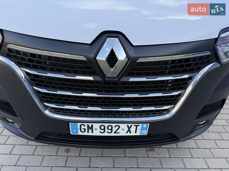 Грузовой фургон Renault Master 2023 в Дубно