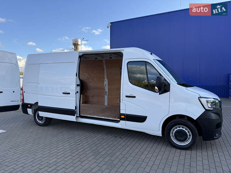Грузовой фургон Renault Master 2023 в Дубно