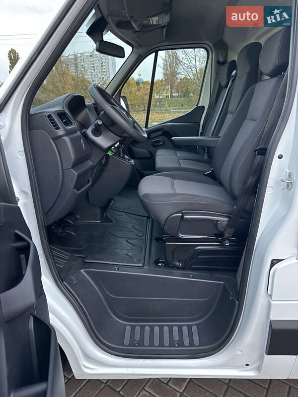 Вантажний фургон Renault Master 2022 в Києві