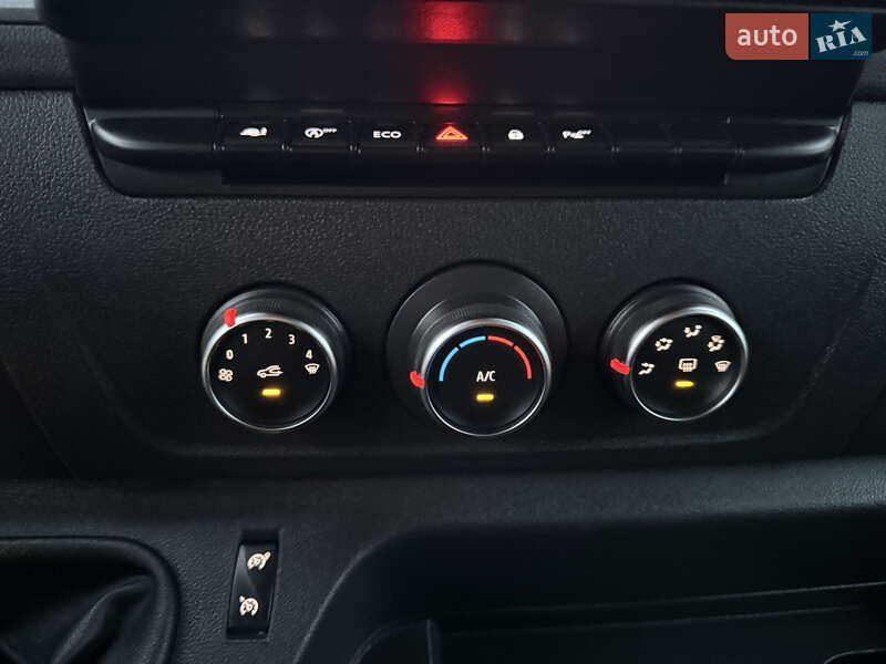 Вантажний фургон Renault Master 2022 в Києві
