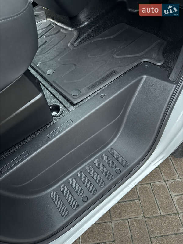 Вантажний фургон Renault Master 2022 в Києві