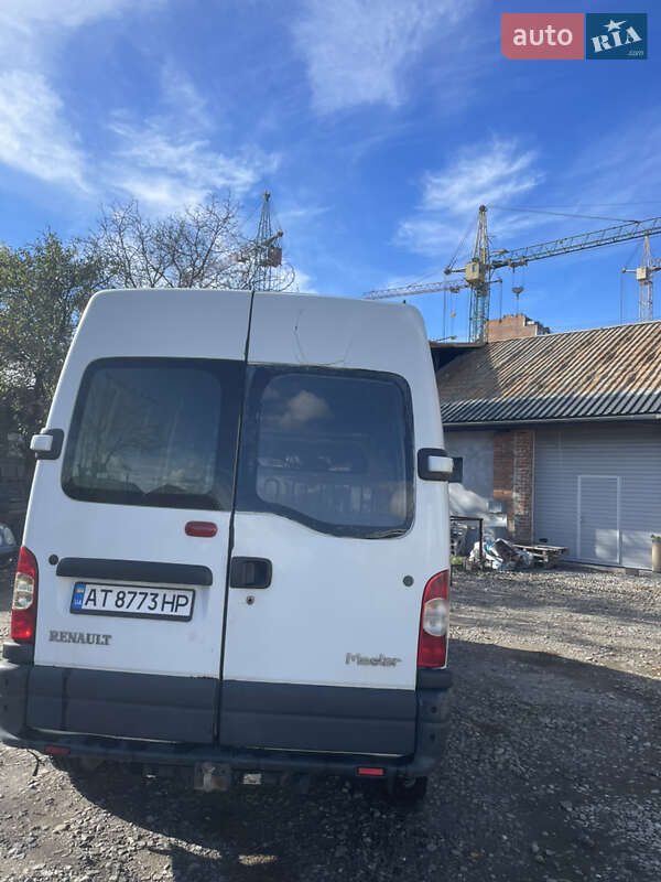 Вантажний фургон Renault Master 2006 в Івано-Франківську