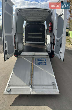 Вантажний фургон Renault Master 2021 в Львові