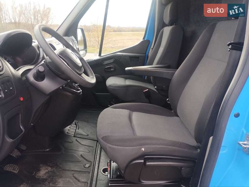 Грузовой фургон Renault Master 2019 в Дубно