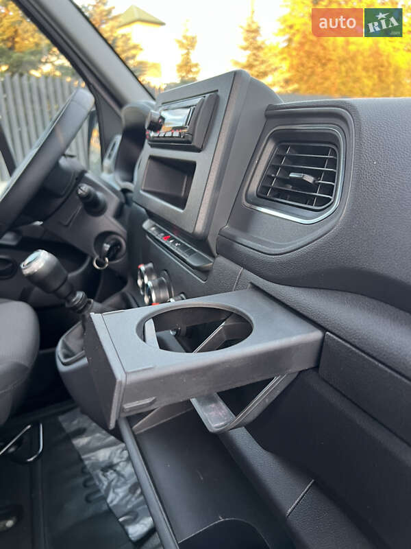 Вантажний фургон Renault Master 2021 в Луцьку