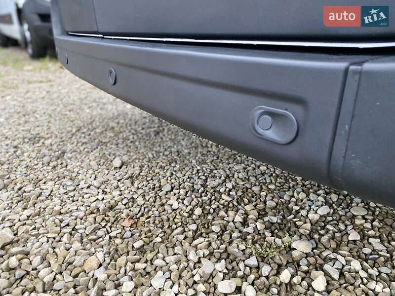 Грузовой фургон Renault Master 2021 в Хусте