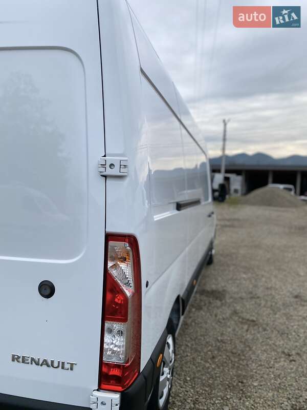 Грузовой фургон Renault Master 2021 в Хусте