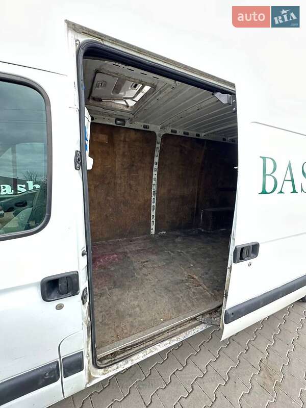 Грузовой фургон Renault Master 2008 в Шумске фото 7 Грузовой фургон Renault Master 2008 в Шумске
