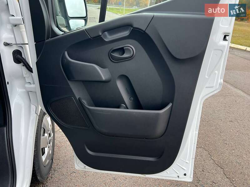 Тентованый Renault Master 2021 в Киеве фото 83 Тентованый Renault Master 2021 в Киеве