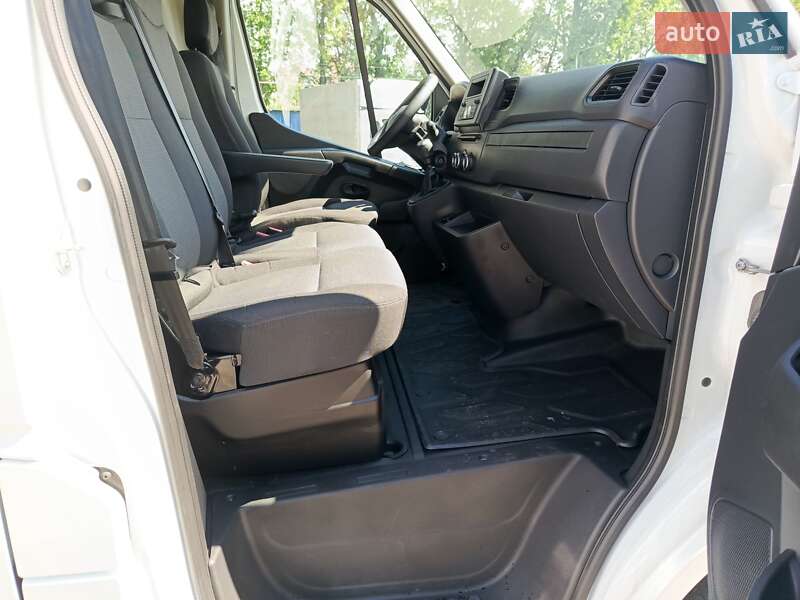 Вантажний фургон Renault Master 2021 в Києві