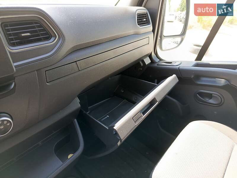 Вантажний фургон Renault Master 2021 в Києві