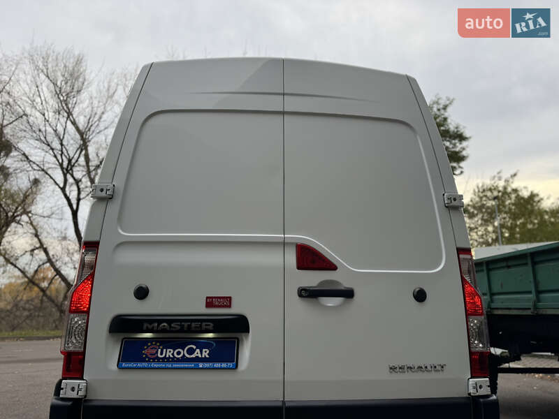 Микроавтобус Renault Master 2015 в Киеве