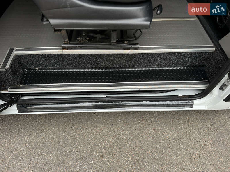 Микроавтобус Renault Master 2015 в Киеве