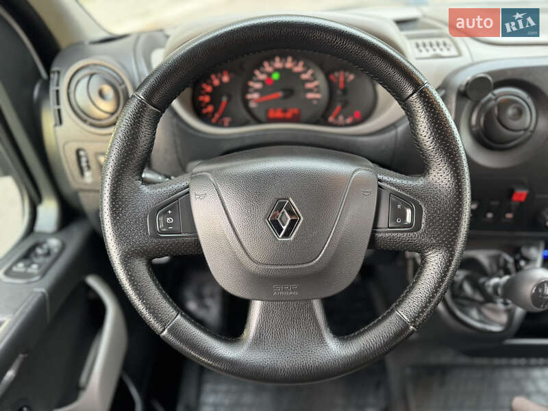 Микроавтобус Renault Master 2015 в Киеве