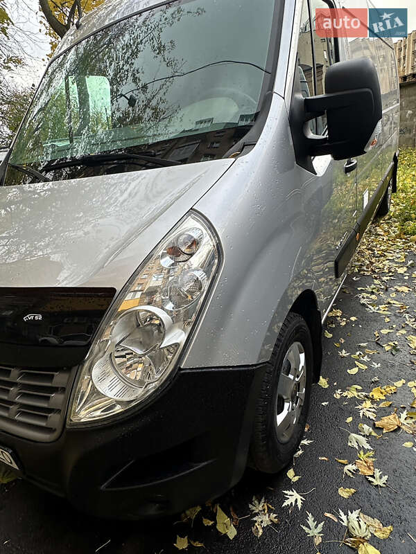 Грузовой фургон Renault Master 2015 в Киеве