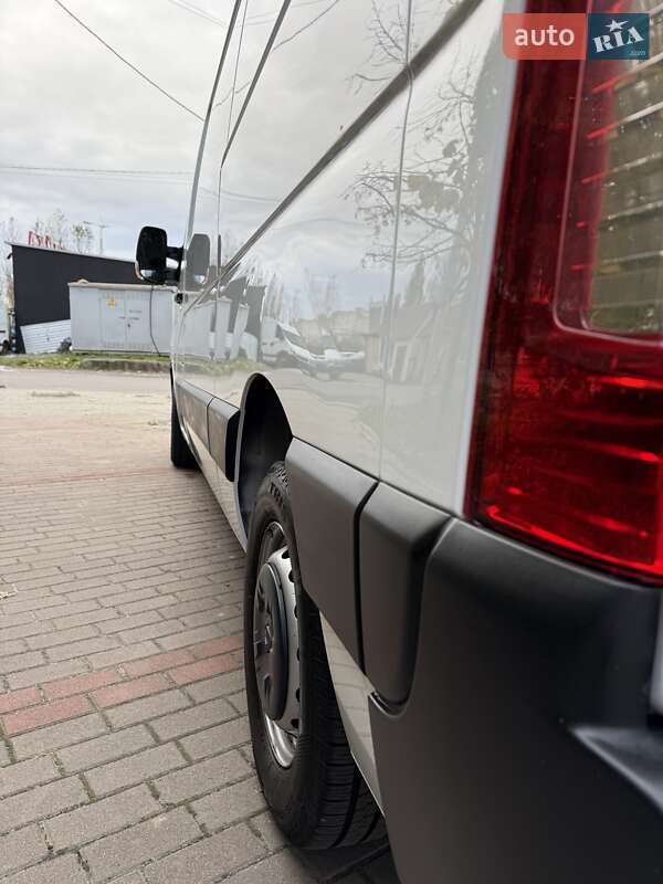 Грузовой фургон Renault Master 2021 в Киеве