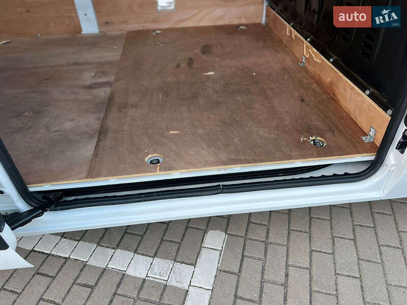 Грузовой фургон Renault Master 2023 в Дубно фото 45 Грузовой фургон Renault Master 2023 в Дубно