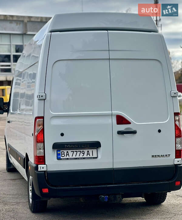 Вантажний фургон Renault Master 2017 в Кропивницькому