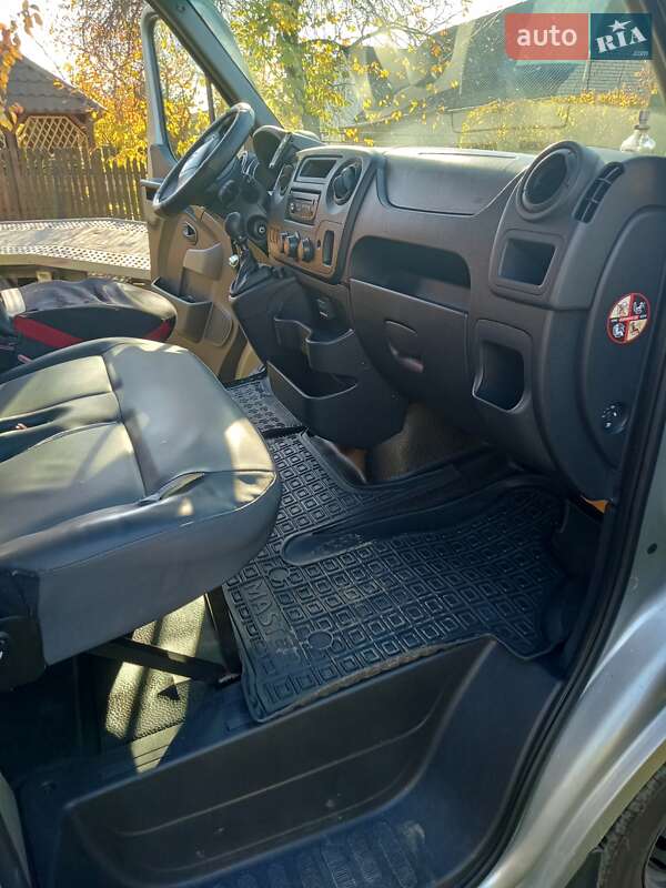 Вантажний фургон Renault Master 2014 в Володимирі