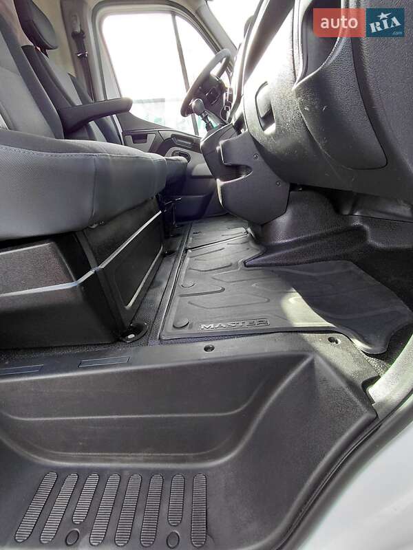 Тентований Renault Master 2018 в Ковелі