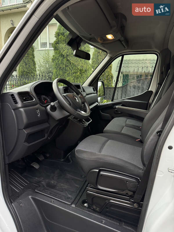Грузовой фургон Renault Master 2022 в Ивано-Франковске