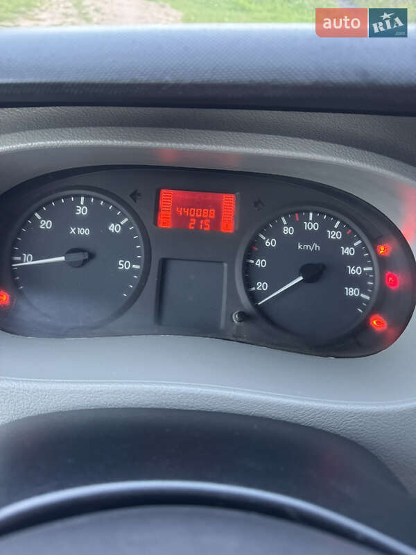 Грузовой фургон Renault Master 2007 в Бориславе