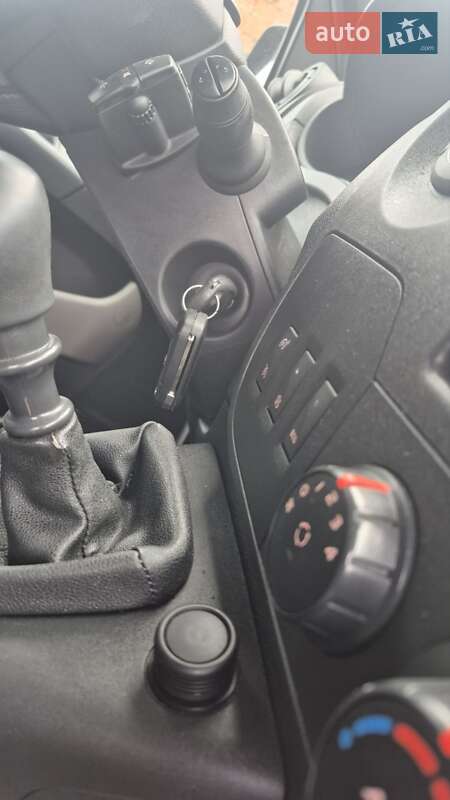 Грузовой фургон Renault Master 2018 в Бердичеве фото 29 Грузовой фургон Renault Master 2018 в Бердичеве