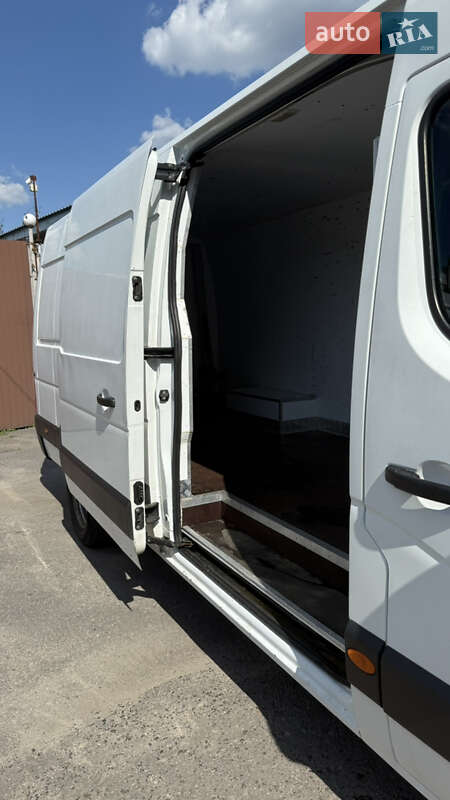 Грузовой фургон Renault Master 2015 в Харькове