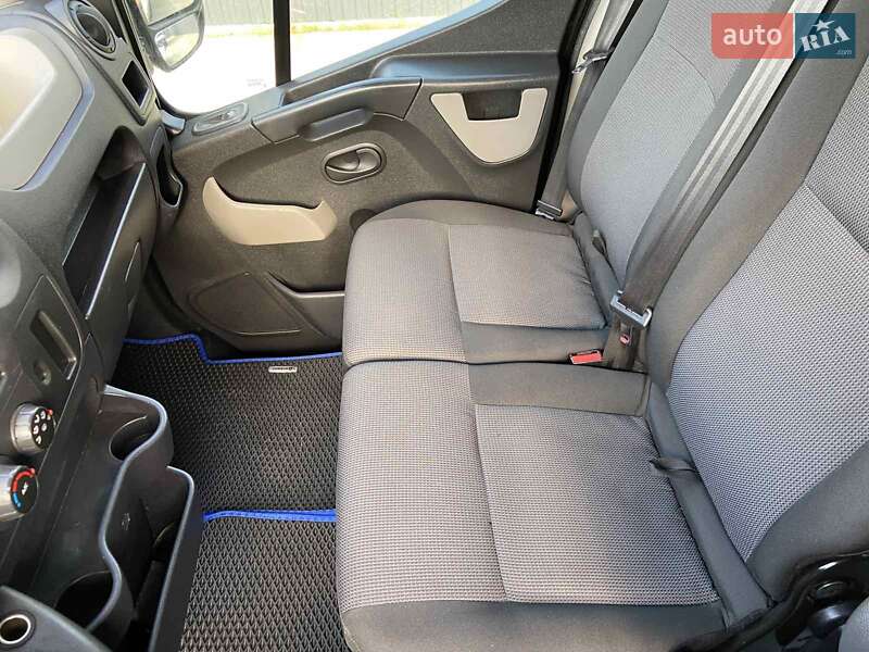 Автовоз Renault Master 2017 в Ковелі