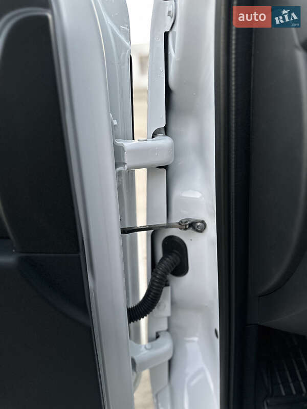 Грузовой фургон Renault Master 2021 в Дубно фото 37 Грузовой фургон Renault Master 2021 в Дубно