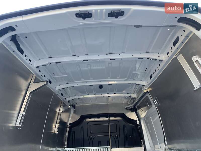 Вантажний фургон Renault Master 2021 в Бердичеві