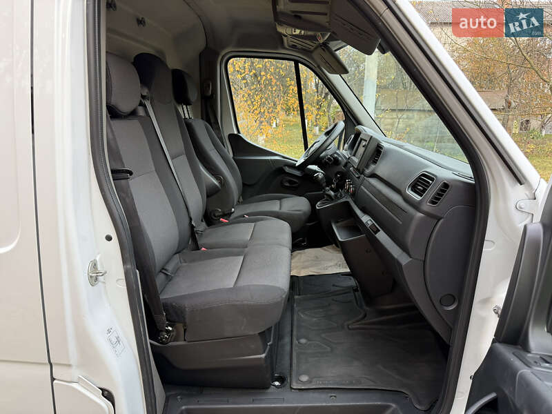 Вантажний фургон Renault Master 2023 в Луцьку