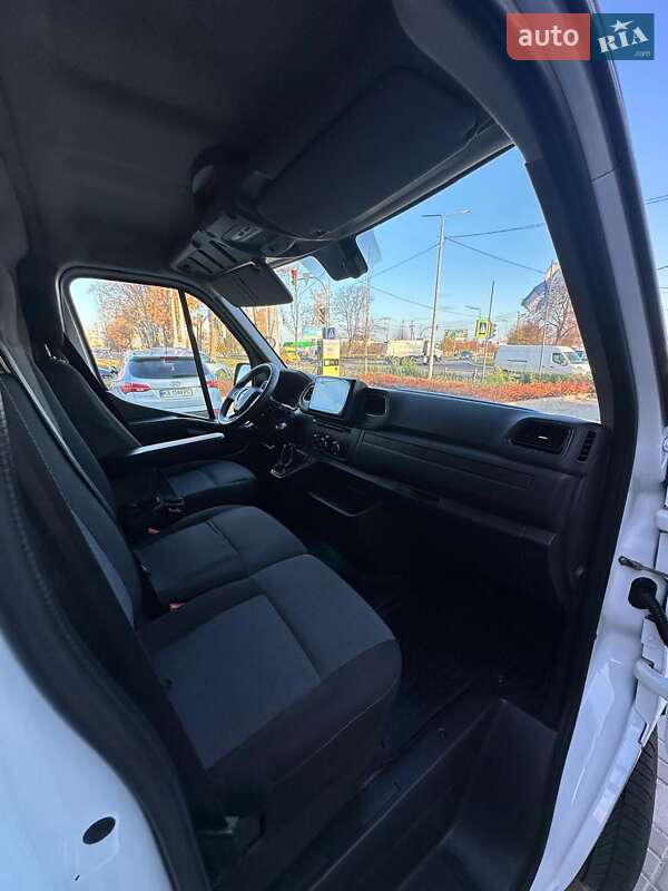 Грузовой фургон Renault Master 2022 в Киеве