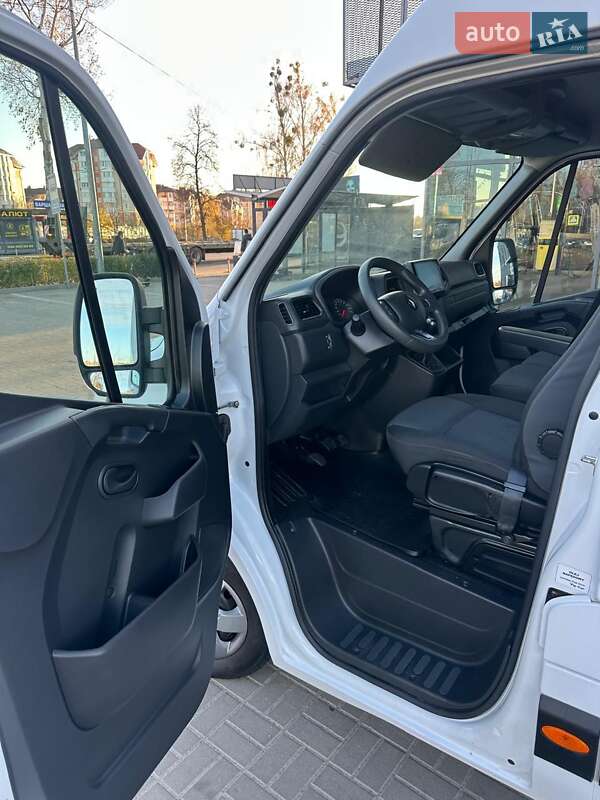 Грузовой фургон Renault Master 2022 в Киеве