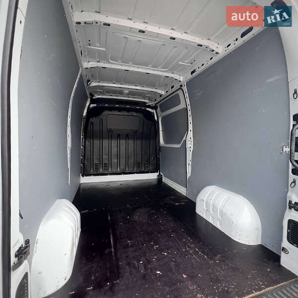 Вантажний фургон Renault Master 2020 в Києві