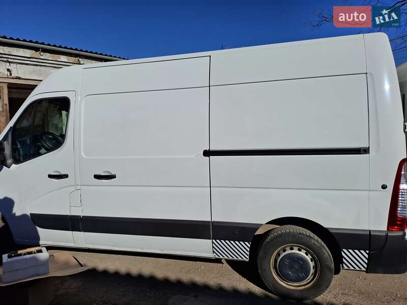 Вантажний фургон Renault Master 2022 в Івано-Франківську