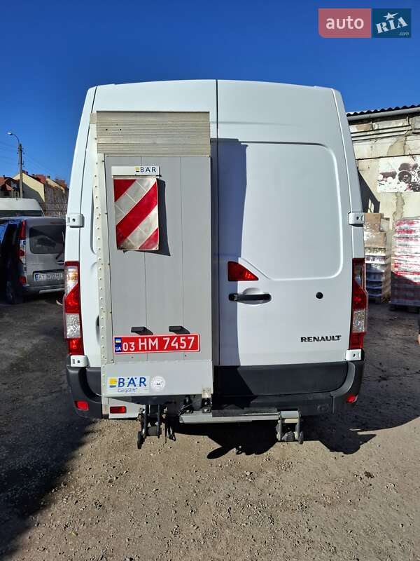 Вантажний фургон Renault Master 2022 в Івано-Франківську