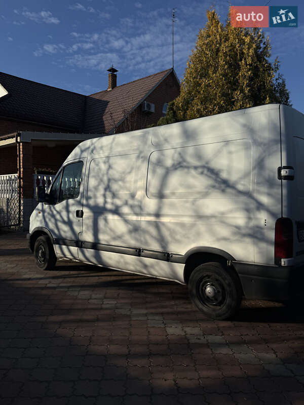 Вантажний фургон Renault Master 1999 в Любомлі